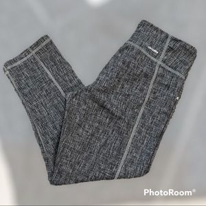 🌷 2/$15 Adidas Climalite black marled cropped sport leggings